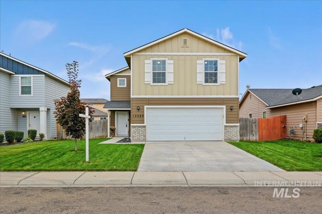 Photo of 13589 Orlando St, Caldwell, ID 83607 (MLS # 98963740)