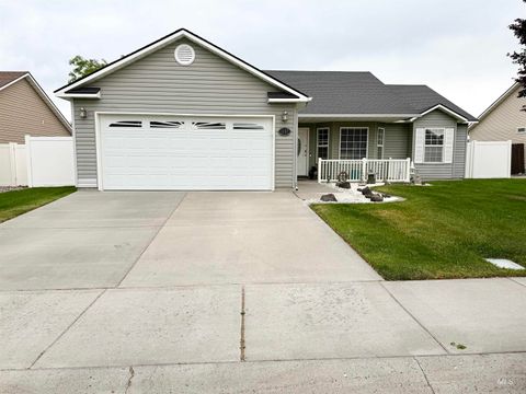 Photo of 1257 Fiesta Way, Twin Falls, ID 83301 (MLS # 98991980)