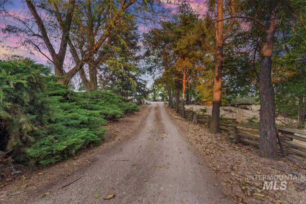 Photo of 24096 Lansing Ln, Middleton, ID 83644 (MLS # 98998238)