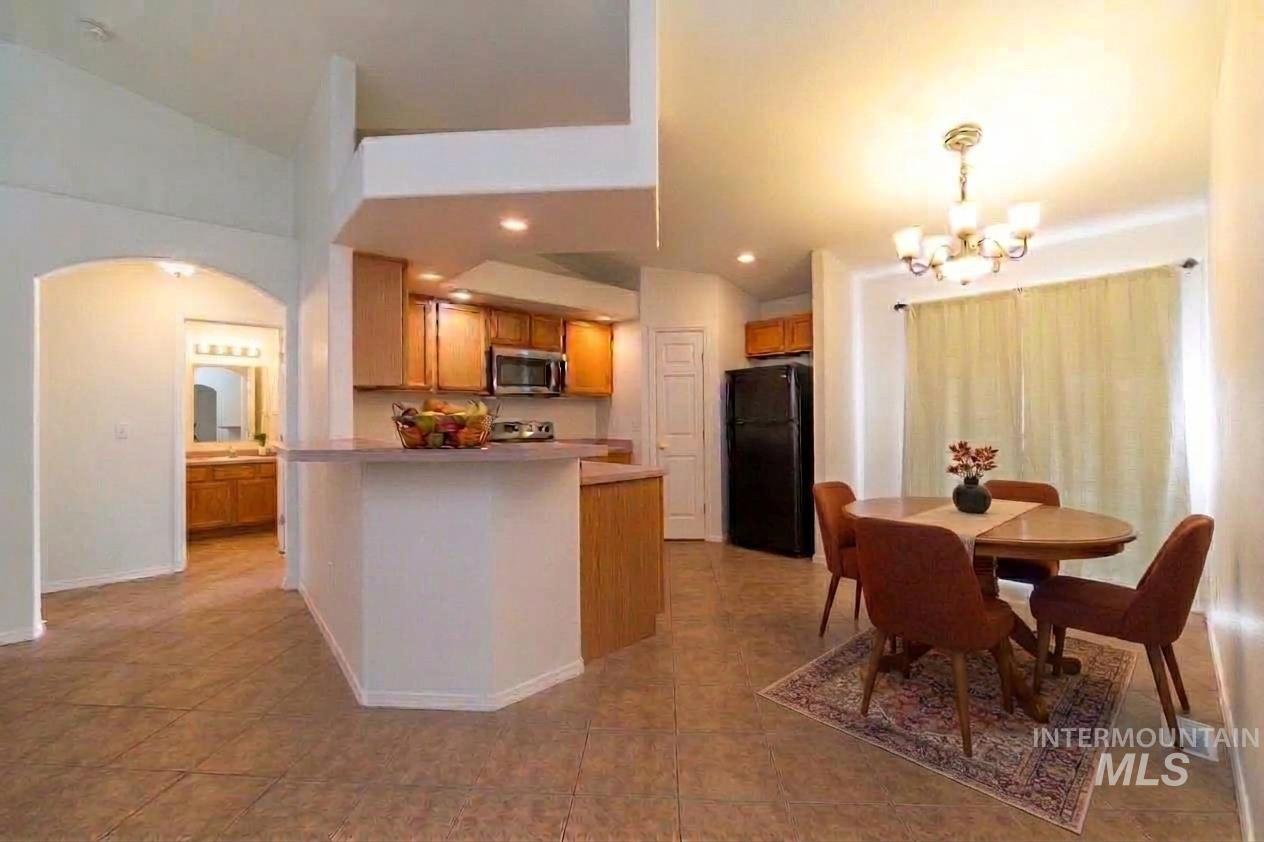 2107 W Habitat