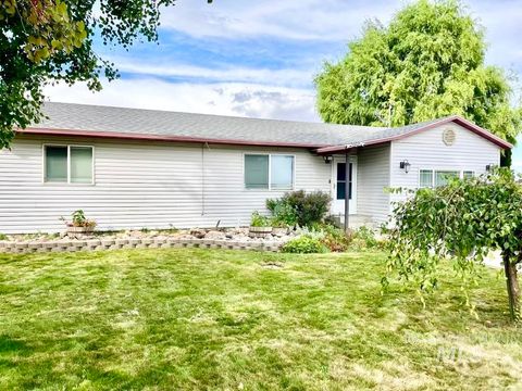 Photo of 318 E Baseline Road, Rupert, ID 83350 (MLS # 98963704)