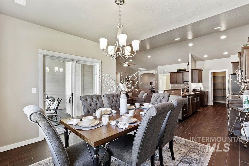 Photo of 431 Loan Oak St #Lot 6 Block 2, Middleton, ID 83644 (MLS # 98971376)