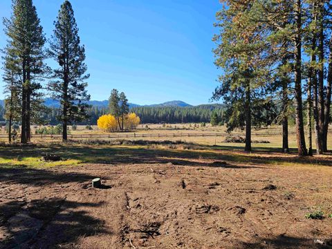 Photo of 23 Hiatt Circle, Idaho City, ID 83631 (MLS # 98964805)