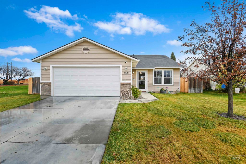 Photo of 5319 Wallace Way, Caldwell, ID 83607 (MLS # 98966216)