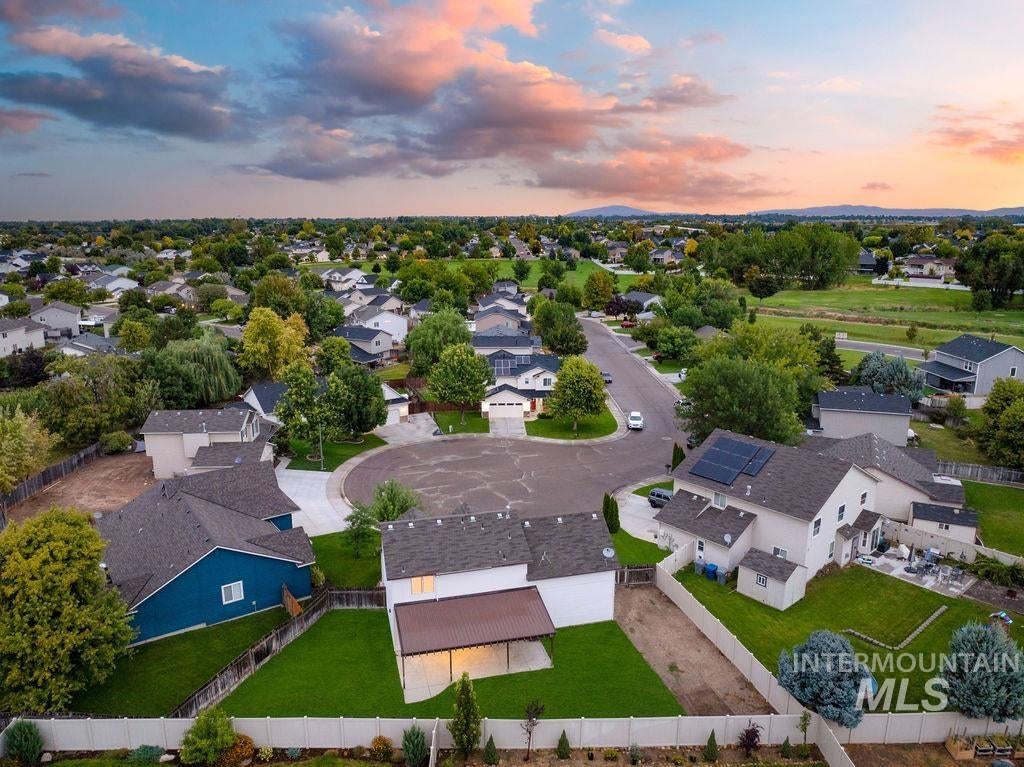 Photo of 3936 E Clear Springs Dr, Nampa, ID 83686 (MLS # 98999867)