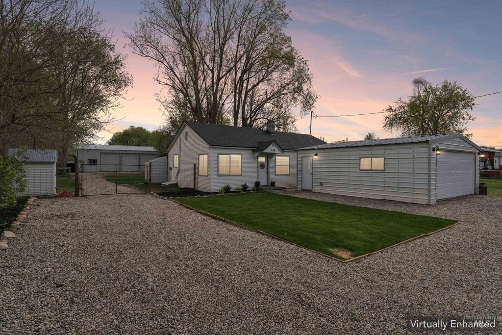 Photo of 948 S Mill Road, Emmett, ID 83617 (MLS # 98981196)