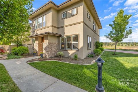 Photo of 3862 S Caddis Pl, Boise, ID 83716 (MLS # 98987298)
