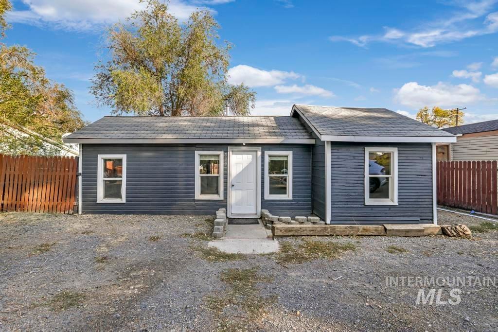 Photo of 399 Diamond Aveue Ave, Twin Falls, ID 83301 (MLS # 98963904)