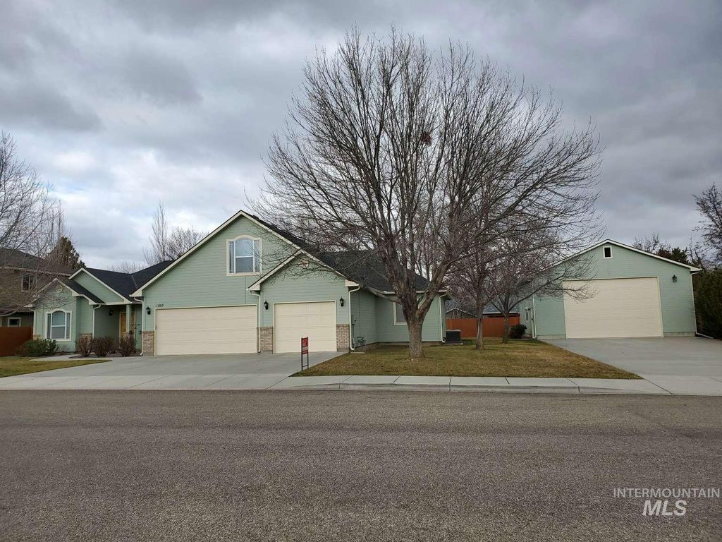 Photo of 1100 E Wright St, Boise, ID 83706 (MLS # 98971380)