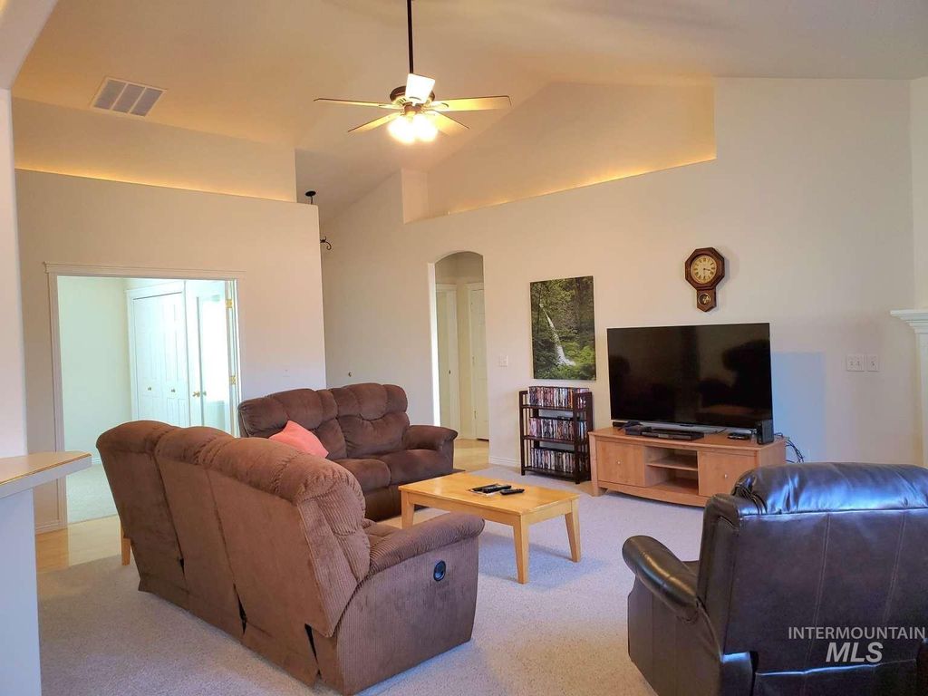 Photo of 1100 E Wright St, Boise, ID 83706 (MLS # 98971380)