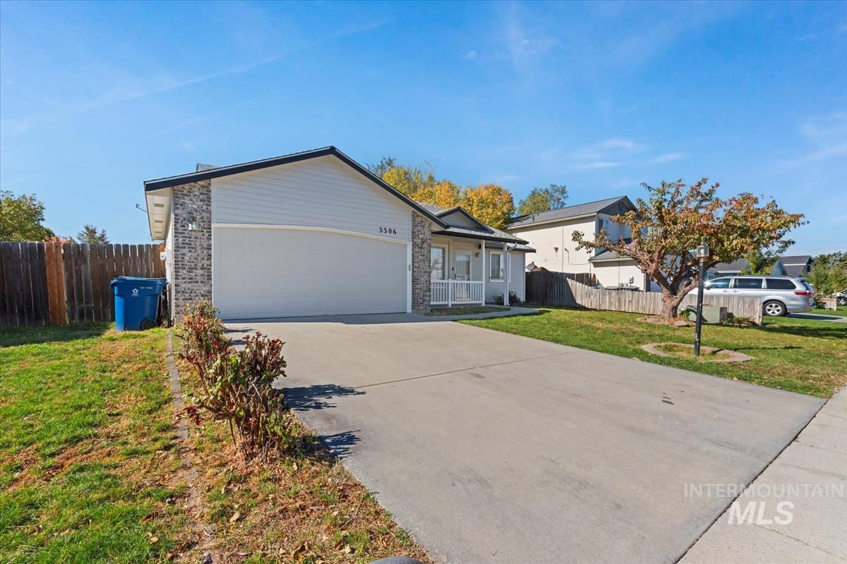 3306 Manchester Dr