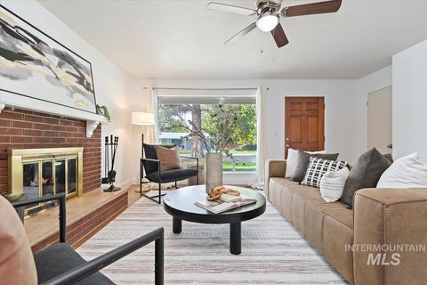 1402 S Oaklawn Dr Boise ID 83709