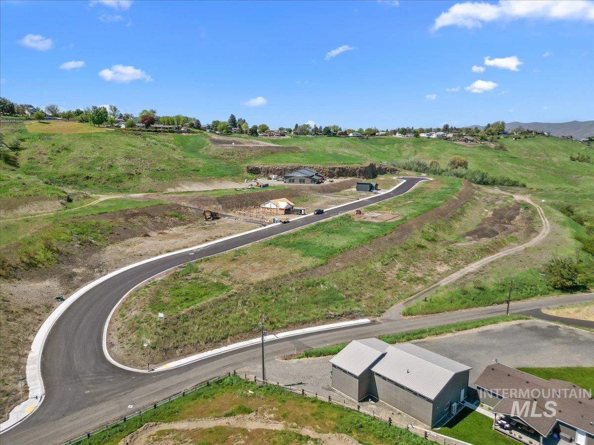 1669 Bennett Hill Drive