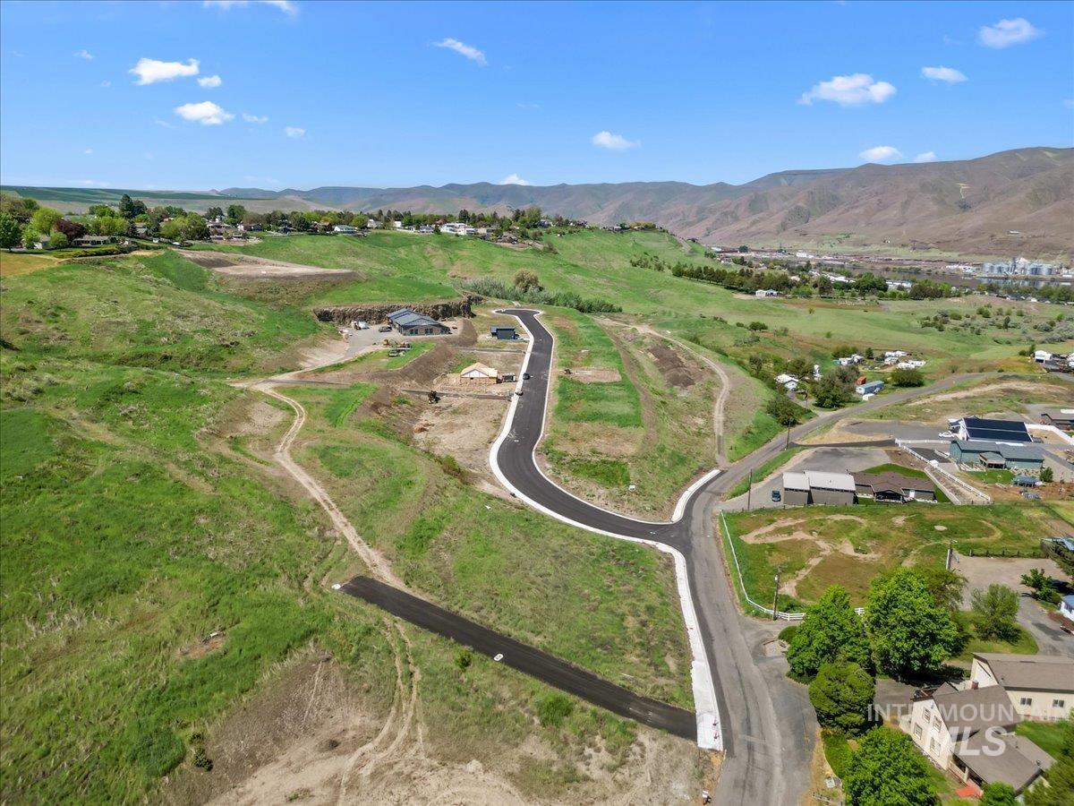 1669 Bennett Hill Drive