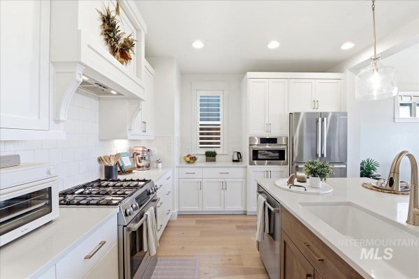 1398 W ULTAR DR, NAMPA, ID 83686 - Image cd52cba1c78f58df498a7b2b12c4e2d8/2593254171
