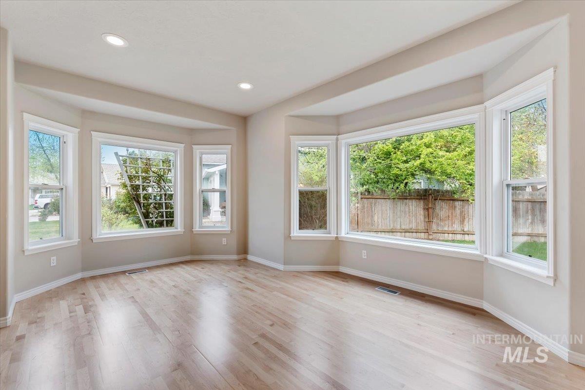 3077 S Grimes Creek Ave