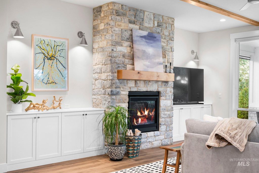 Photo of 6334 Chateau Ct, Star, ID 83669 (MLS # 98975348)