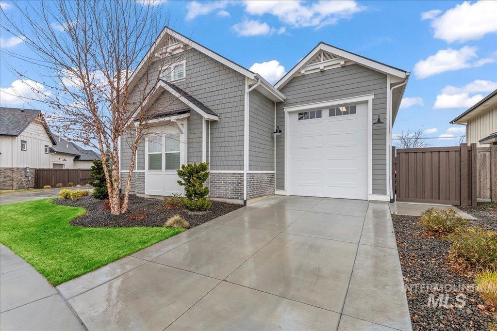 Photo of 6342 S Bosch Way, Meridian, ID 83642 (MLS # 98974550)