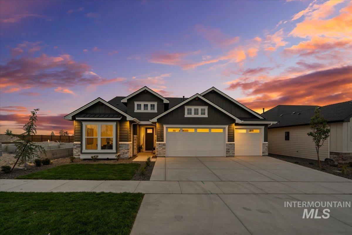 10887 W Barnbougle Ln.
