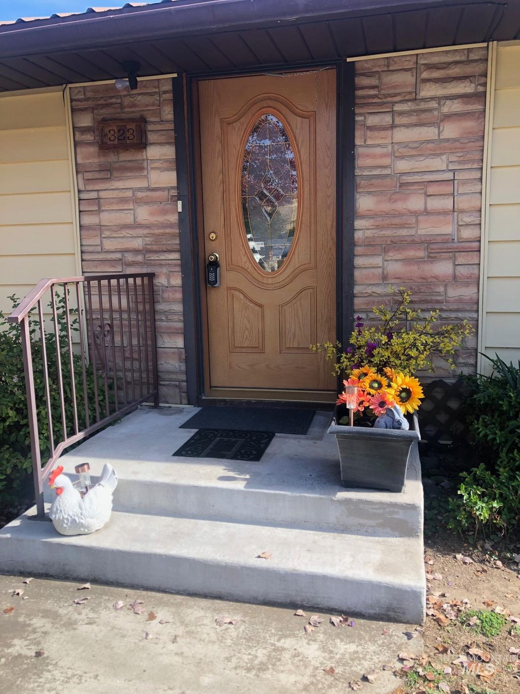Photo of 323 Hays St, Asotin, WA 99402 (MLS # 98964313)