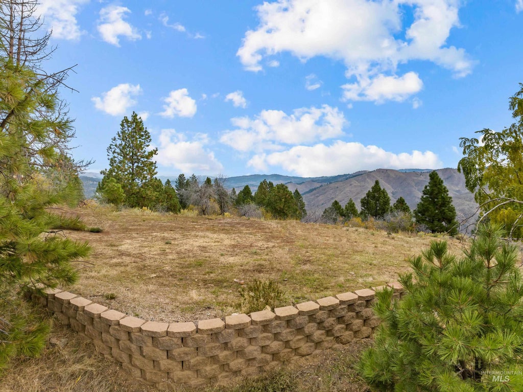 Photo of 210 Evergreen Dr, Boise, ID 83716 (MLS # 98977675)