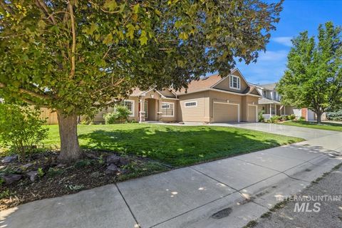 1899 E Mackay Drive Meridian ID 83642