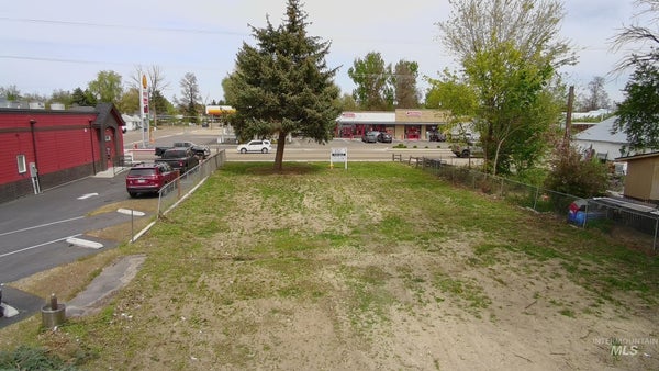 8 E MAIN ST, MIDDLETON, ID 83644 - Image cd85ff96f666f464db46497b5bd0f5ed/963245655