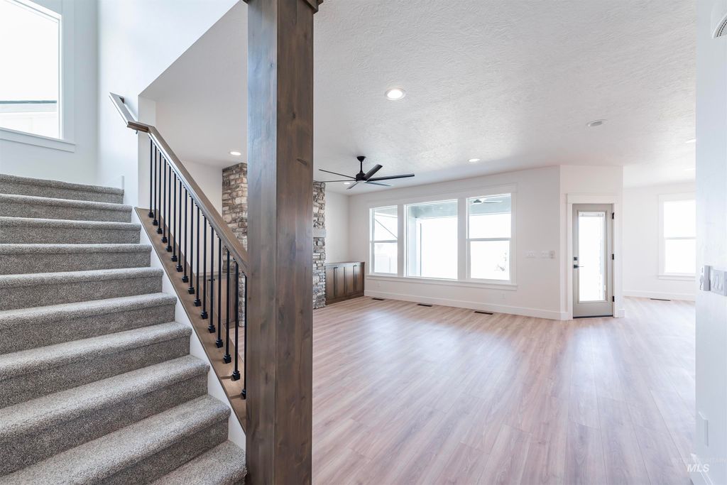 Photo of 410 S Diesel Way, Boise, ID 83716 (MLS # 98977828)