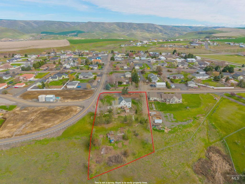 Photo of 6598 Cougar Ridge Road, Lewiston, ID 83501 (MLS # 98980081)