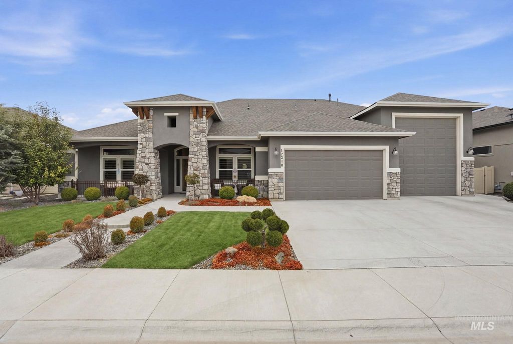 Photo of 12210 W Lacerta St, Star, ID 83669 (MLS # 98978750)