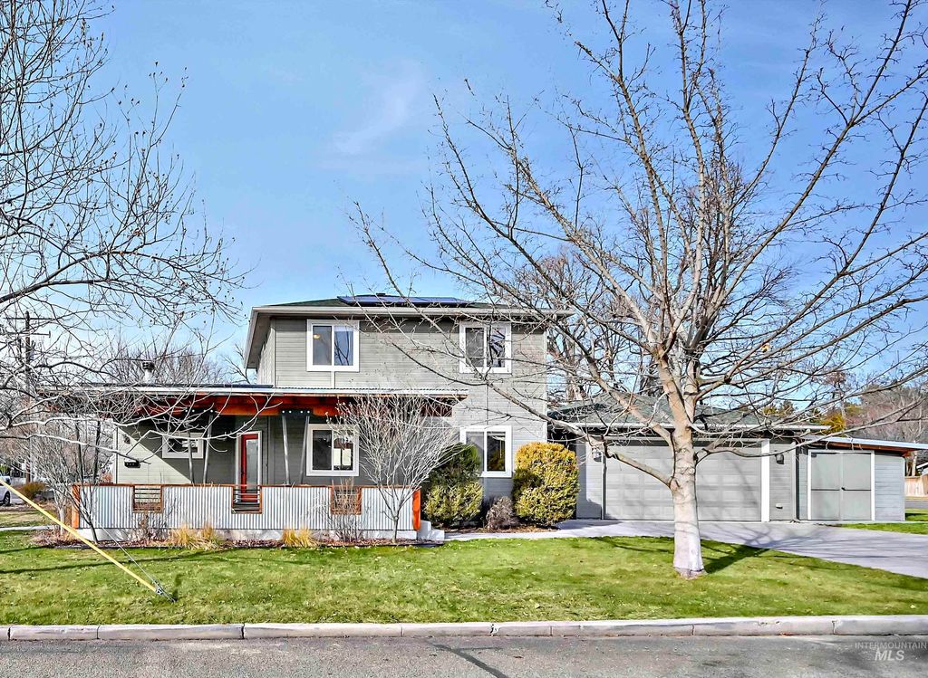 Photo of 742 E State St, Boise, ID 83712 (MLS # 98974012)