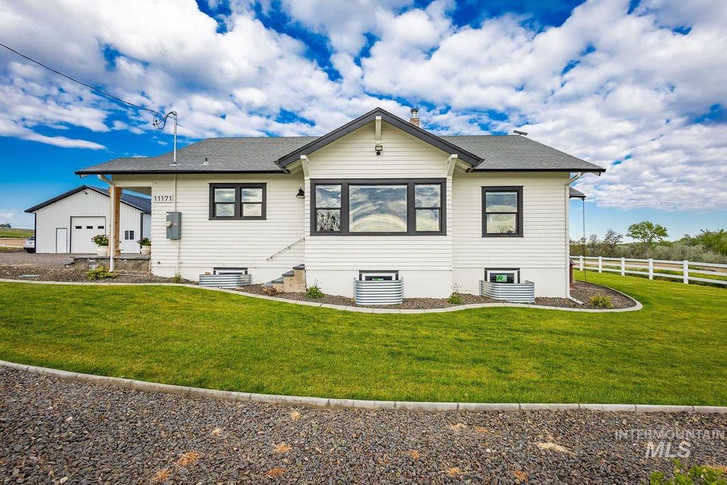 Photo of 11171 Pump Rd, Nampa, ID 83686 (MLS # 98984055)