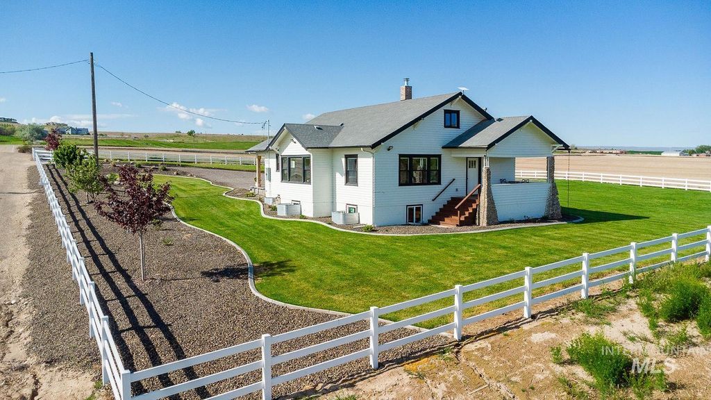 Photo of 11171 Pump Rd, Nampa, ID 83686 (MLS # 98984055)