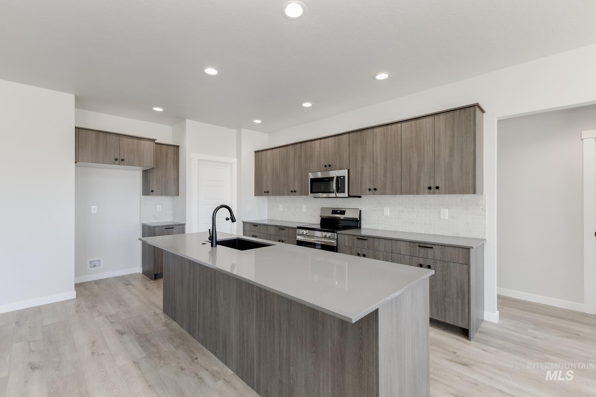 829 E Perjue Basin Dr