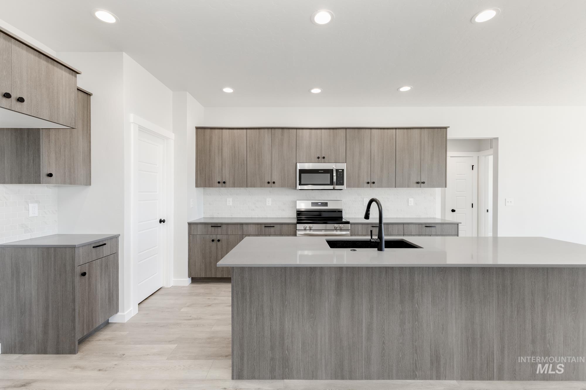 829 E Perjue Basin Dr