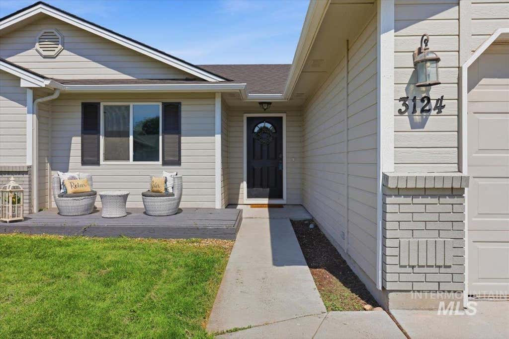 Photo of 3124 Parkview Way, Nampa, ID 83687 (MLS # 98997920)