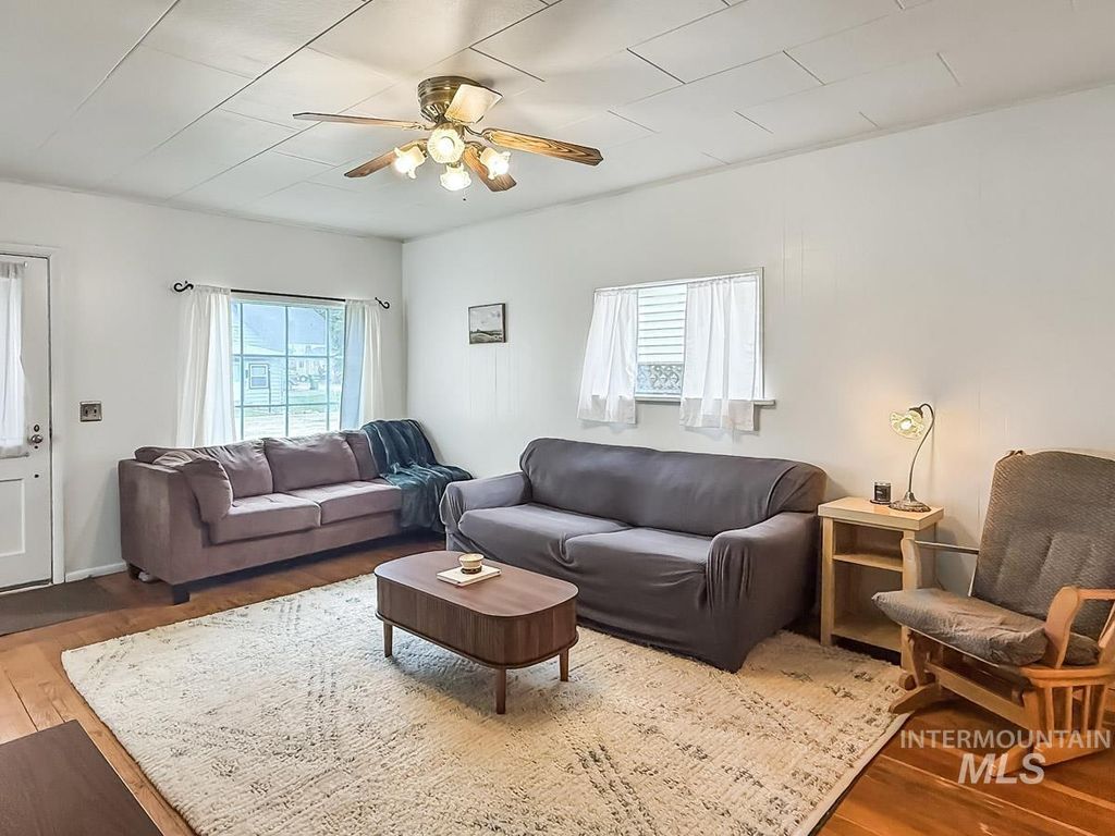 Photo of 110 W Market Street, Cascade, ID 83611 (MLS # 98983226)