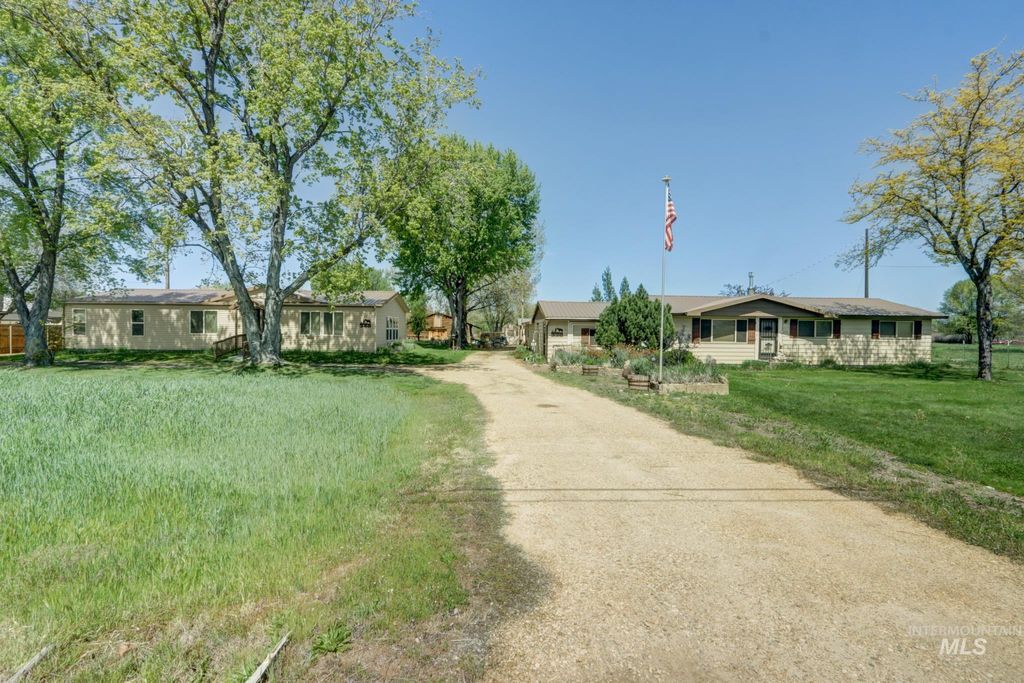 Photo of 338 W Hwy 52, Emmett, ID 83617 (MLS # 98983053)