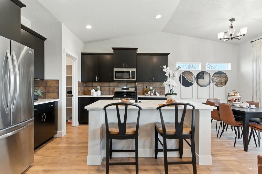 Photo of 1633 Kinsale St, Middleton, ID 83644 (MLS # 98985223)