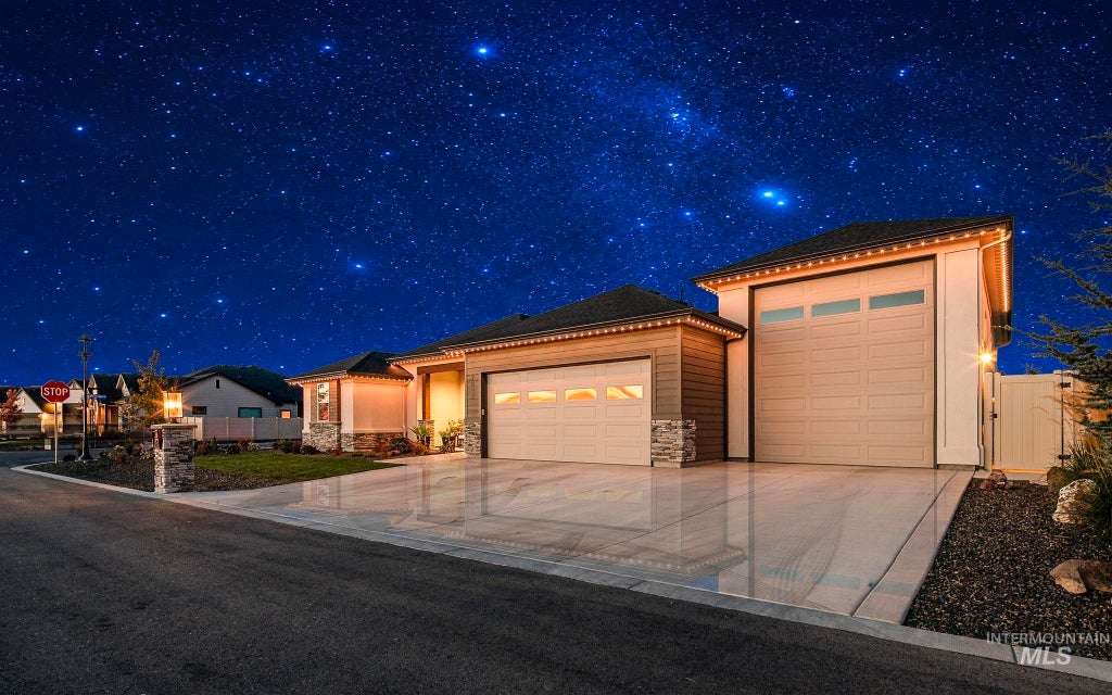 Photo of 7492 E Newcastle Dr, Nampa, ID 83687 (MLS # 99003850)