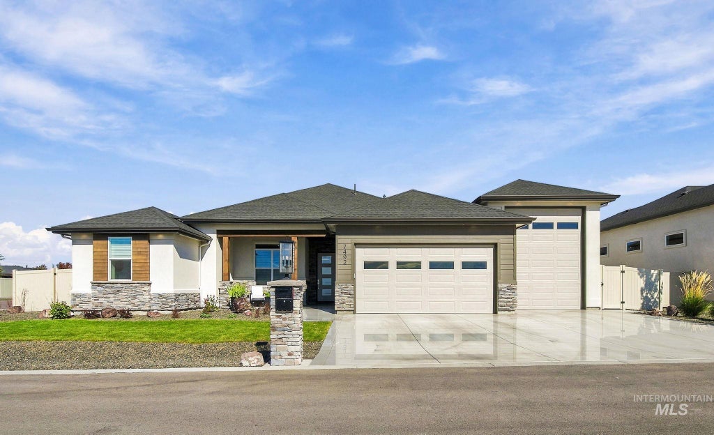 Photo of 7492 E Newcastle Dr, Nampa, ID 83687 (MLS # 99003850)