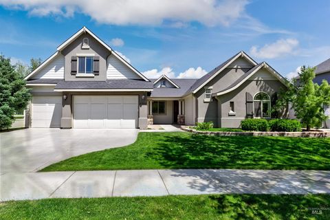Photo of 4394 W Cardon Street, Eagle, ID 83616 (MLS # 98987515)