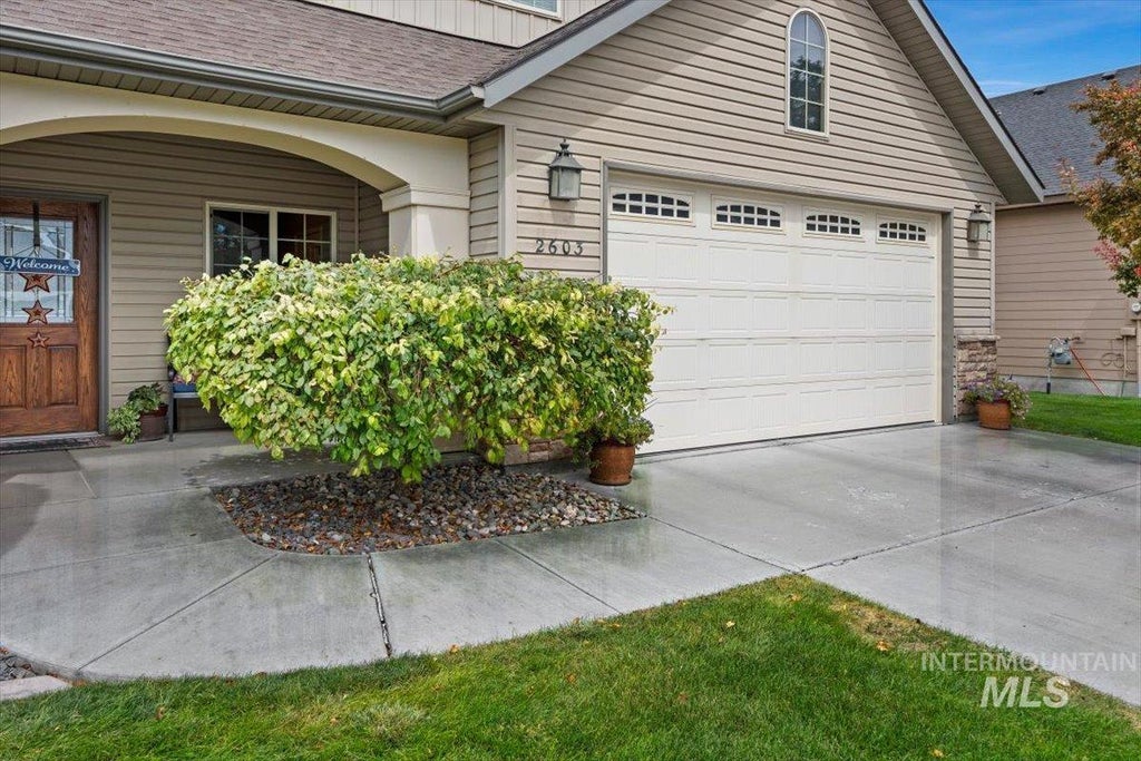 Photo of 2603 Carriage Way, Twin Falls, ID 83301 (MLS # 98999999)