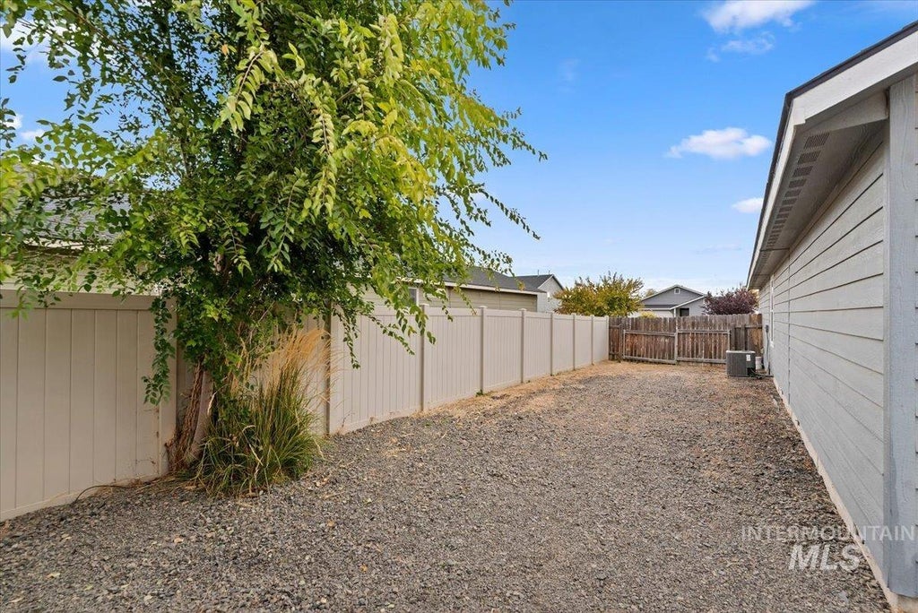 Photo of 4714 Ida Red Ave, Caldwell, ID 83607 (MLS # 99003953)