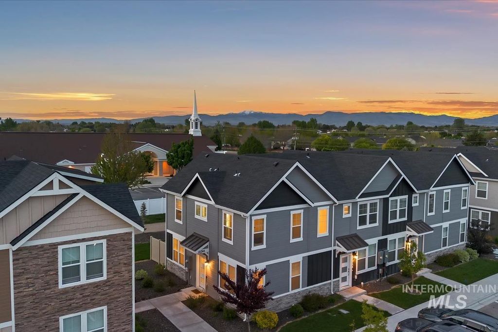 Photo of 10744 W Brownstone Lane, Boise, ID 83709 (MLS # 98984090)