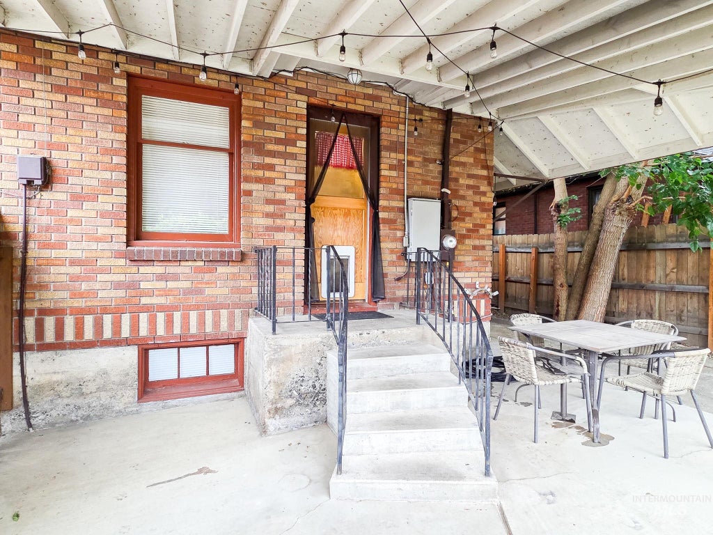 Photo of 518 7th Street, Lewiston, ID 83501 (MLS # 98993879)