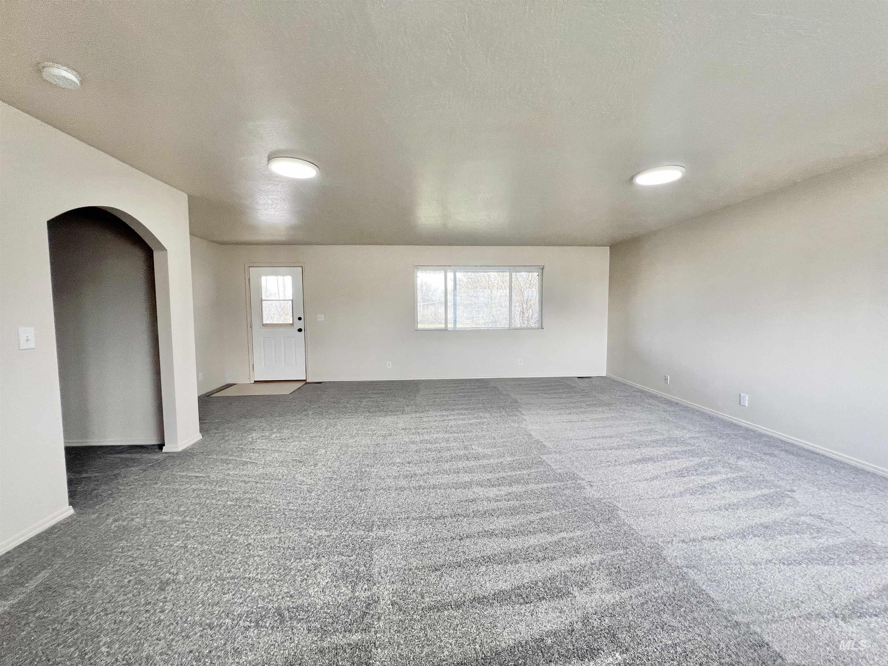 Ontario, Oregon 97914, United States, 2 Bedrooms Bedrooms, ,2 BathroomsBathrooms,Residential,Active,98650