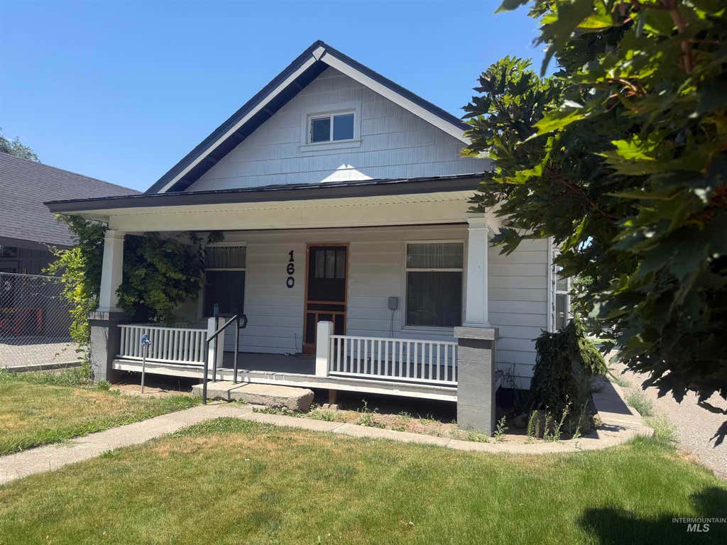 Photo of 160 E Arthur Ave, Glenns Ferry, ID 83623 (MLS # 98995990)
