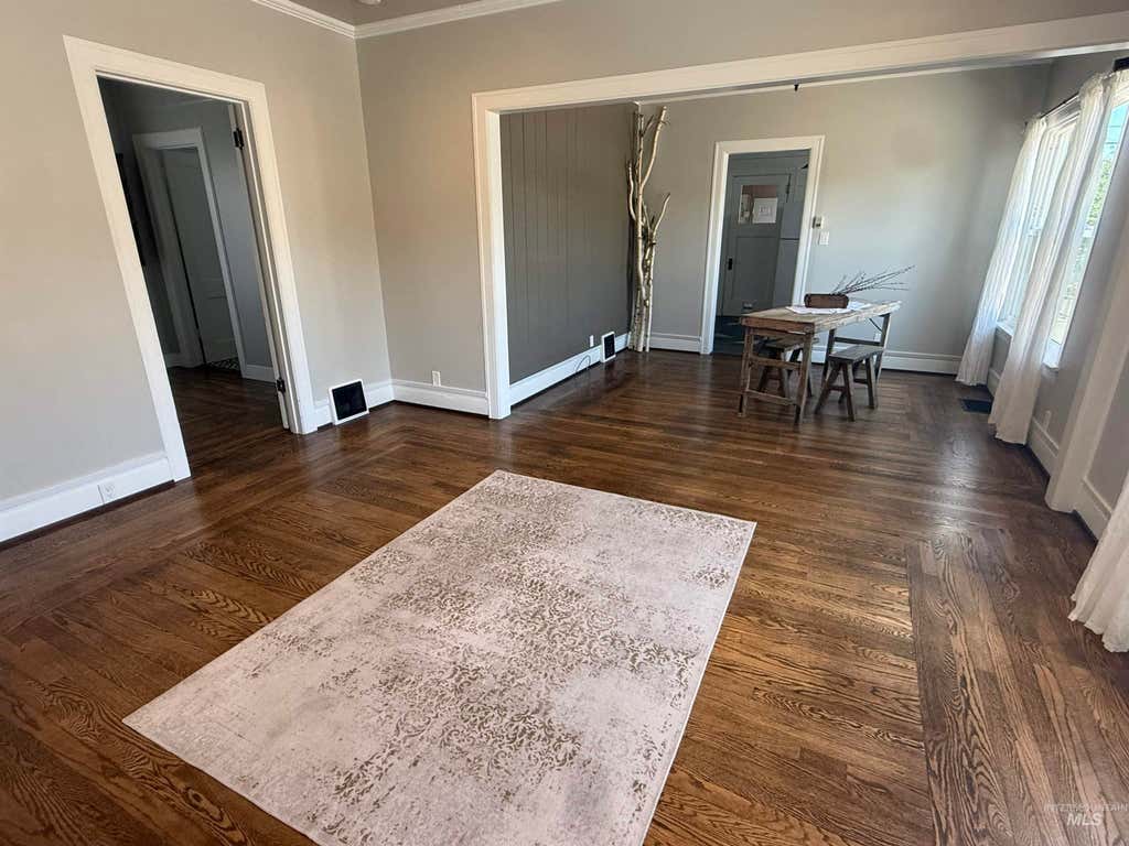 Photo of 160 E Arthur Ave, Glenns Ferry, ID 83623 (MLS # 98995990)