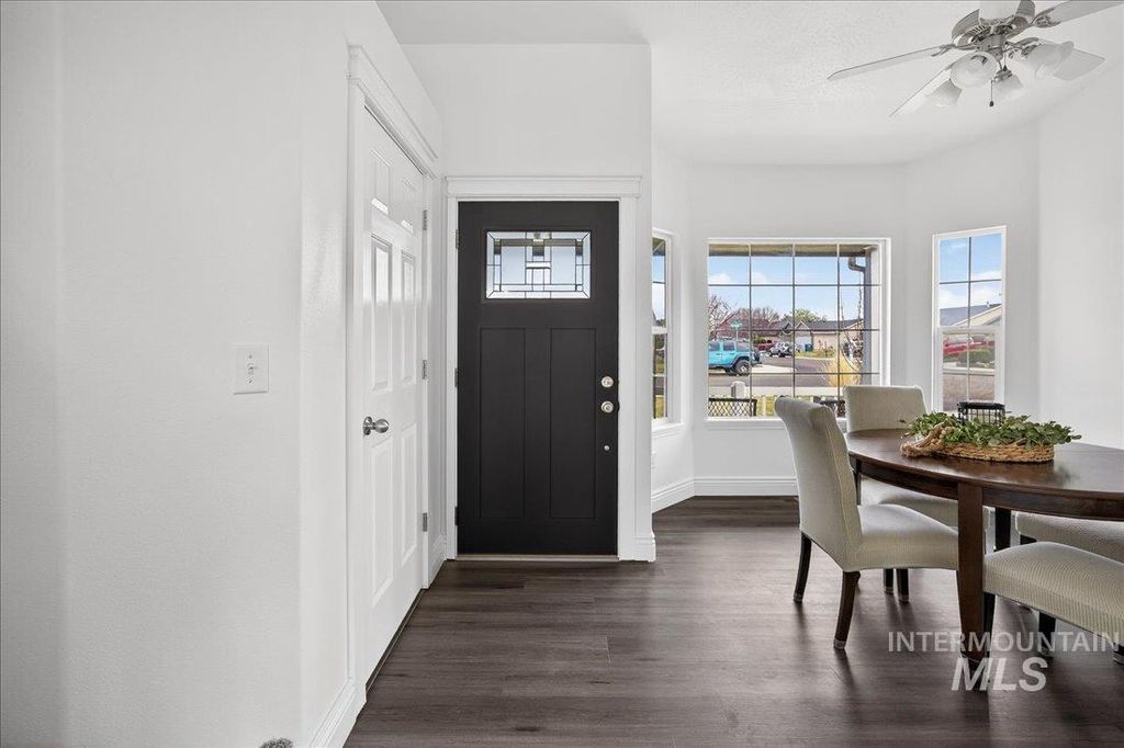 Photo of 4714 Catherine Ave, Caldwell, ID 83607 (MLS # 98978526)